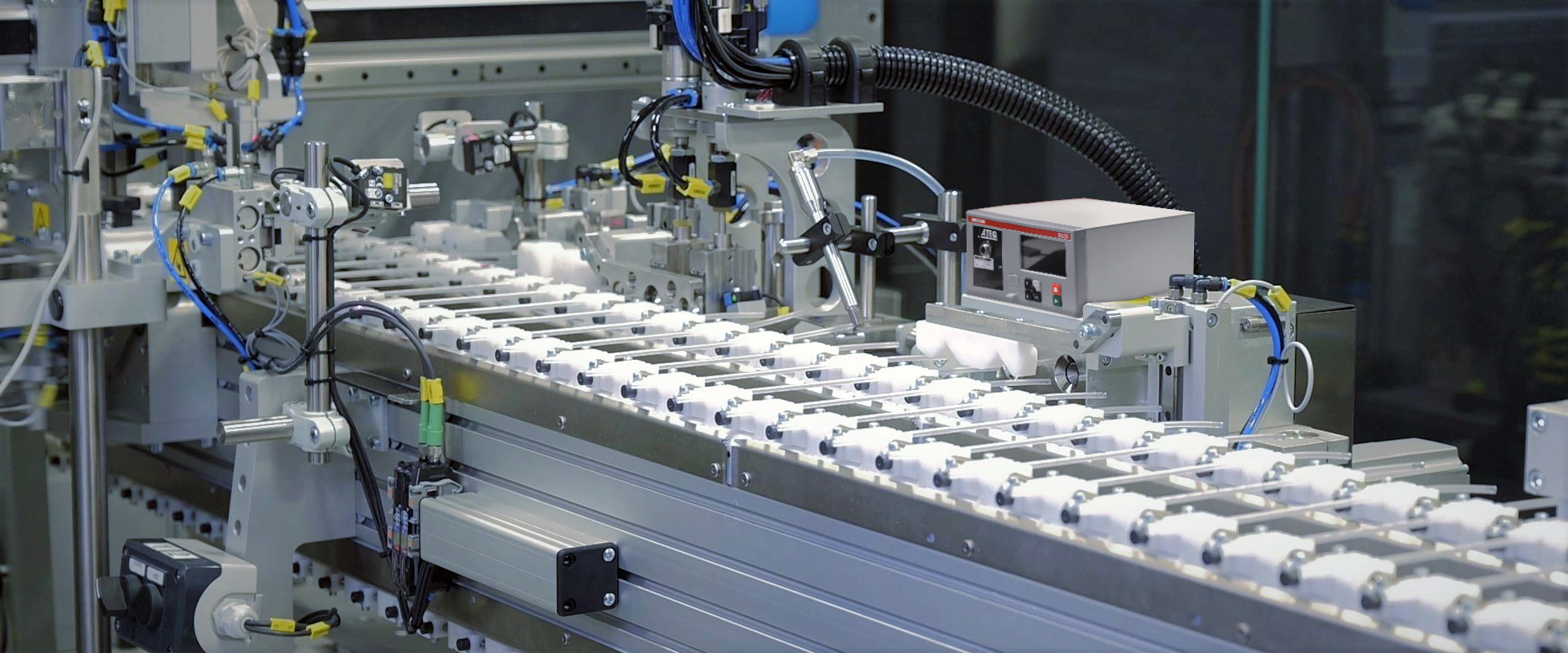 off-Catheters-assembly-line-f620